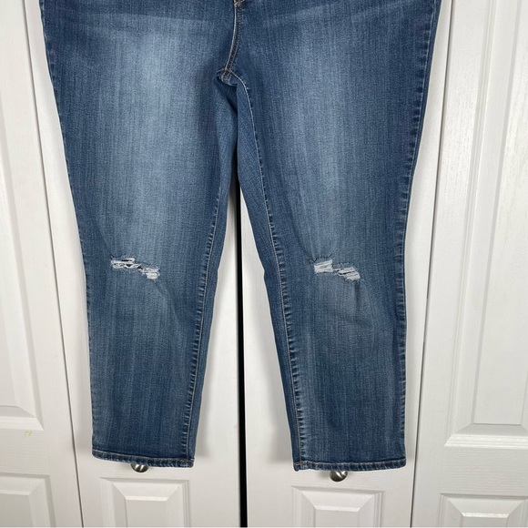 Jessica Simpson Exposed Button Fly Straight Ankle Jeans Women’s 18W Distressed - Picture 5 of 15